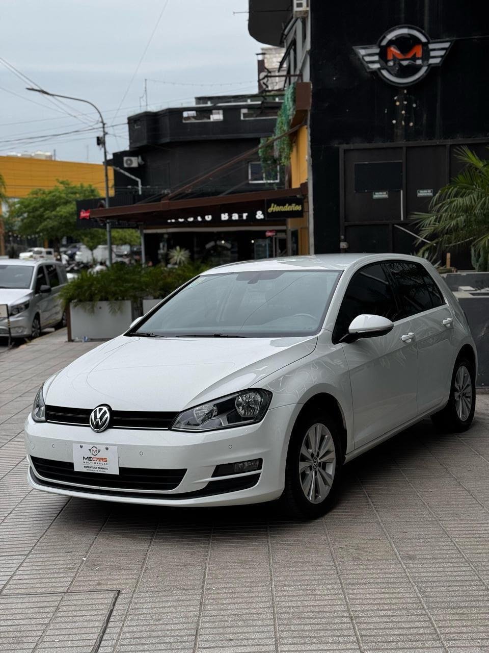 Volkswagen  Golf 1.4 TSI 
